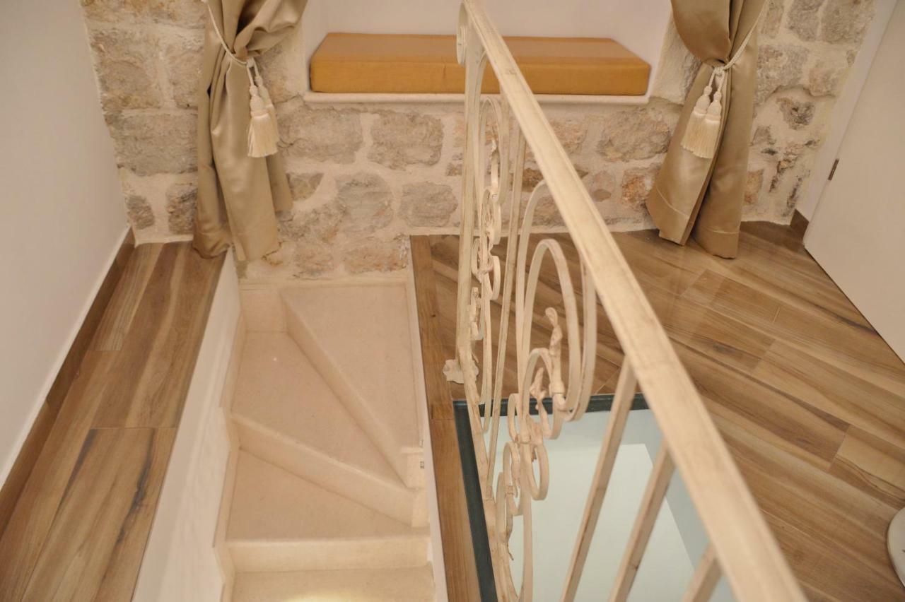 Madonna Della Strada A2 *